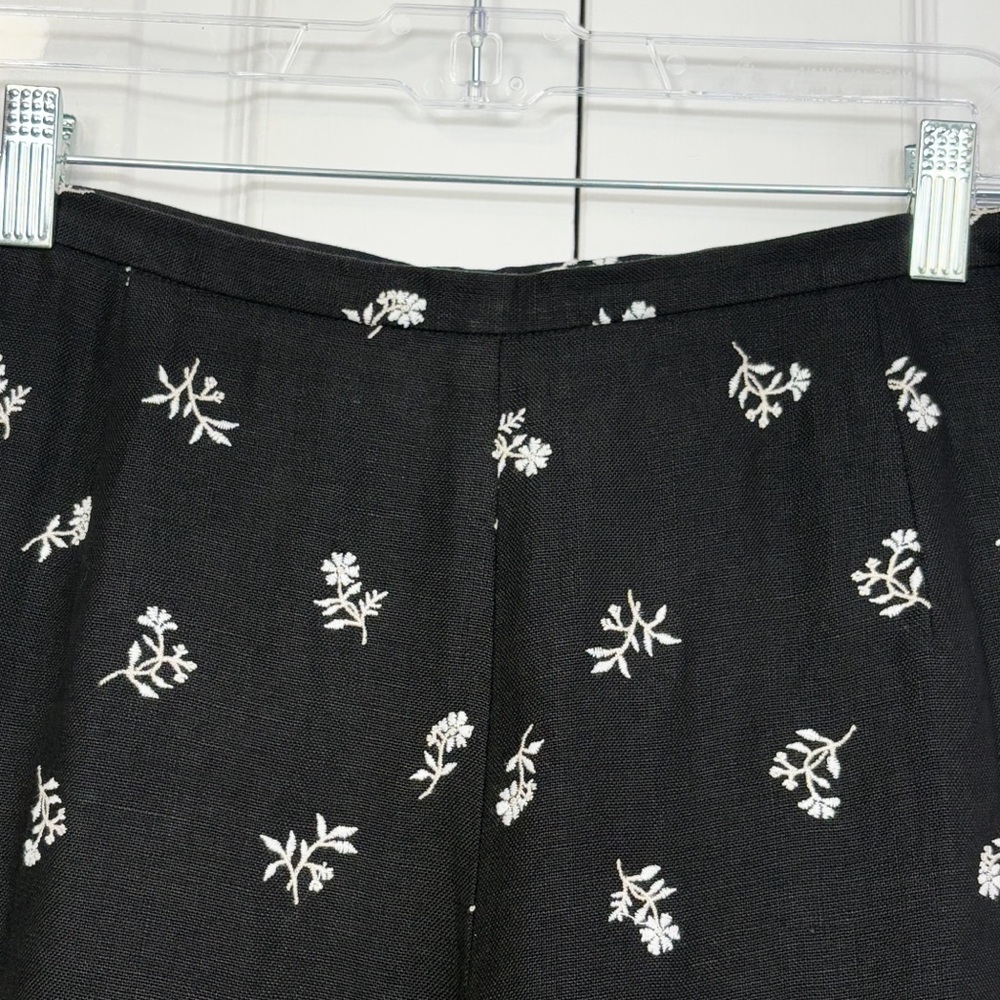 Vintage Talbots Black Floral Embroidered Linen High-Rise Crop Pants 12 - Picture 3 of 16
